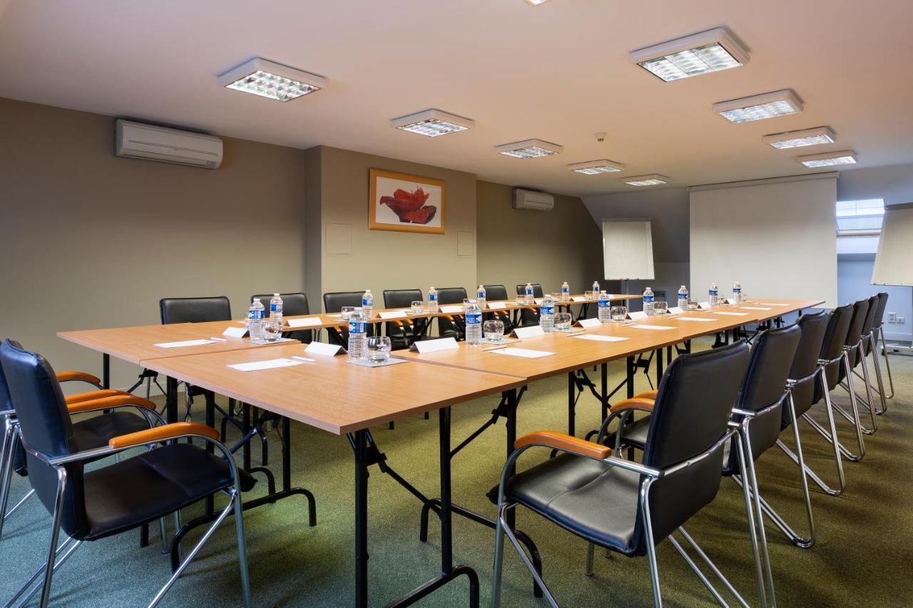Comfort Hotel Orleans Саран Екстериор снимка