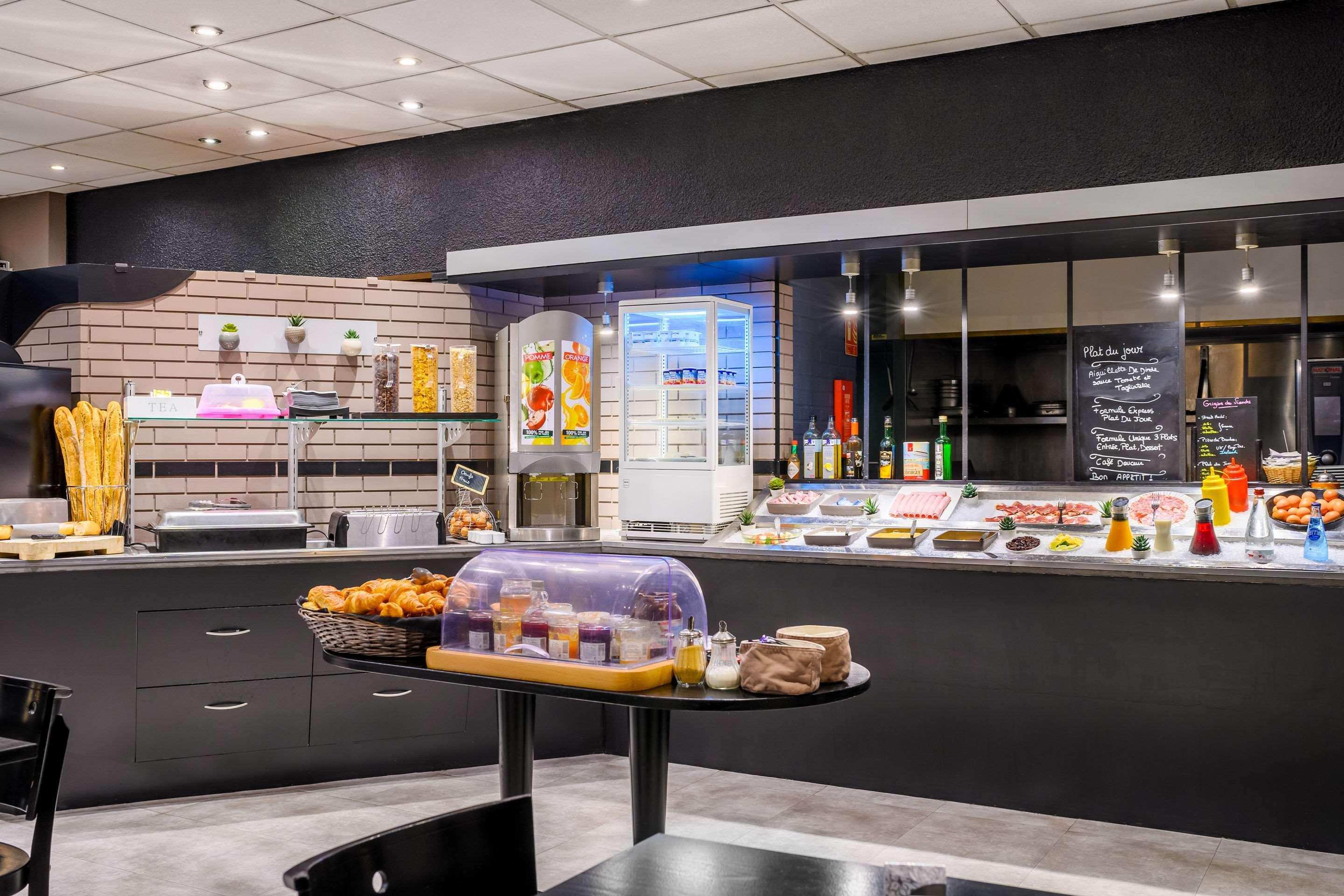 Comfort Hotel Orleans Саран Екстериор снимка